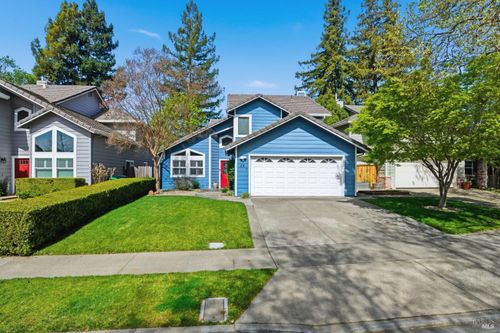 28 Winestone Court, Napa, CA, 94558 | Card Image