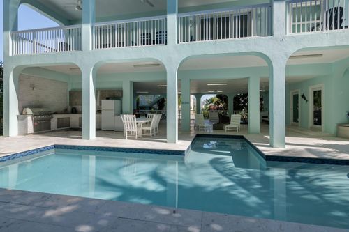 426 Calle Limon, Marathon, FL, 33050-2514 | Card Image