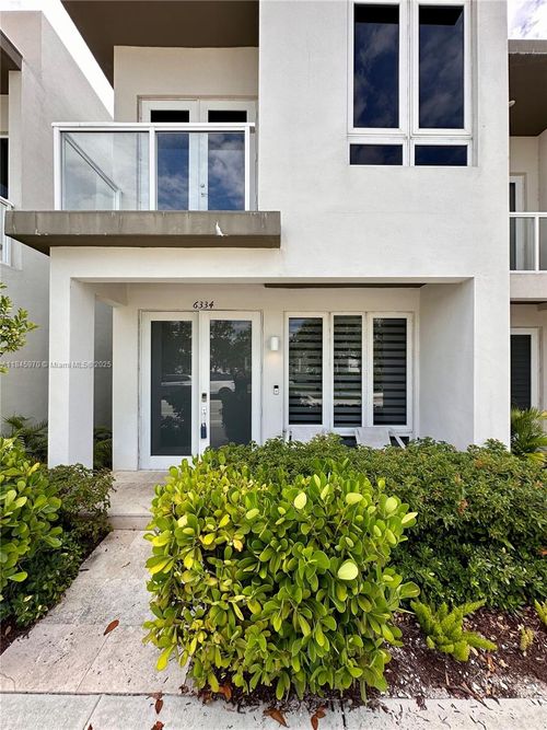 6334-6334 Nw 104th Path, Doral, FL, 33178-3054 | Card Image