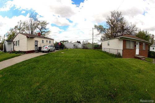 3982 9th St, Ecorse, MI, 48229-1613 | Card Image