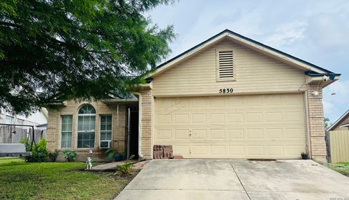 5830 Larkmeadow Dr, San Antonio, TX, 78233-5047 | Card Image