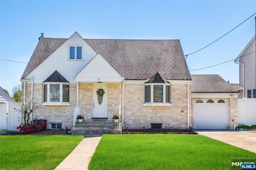 40 Winslow Ter, Fair Lawn, NJ, 07410-5412 | Card Image