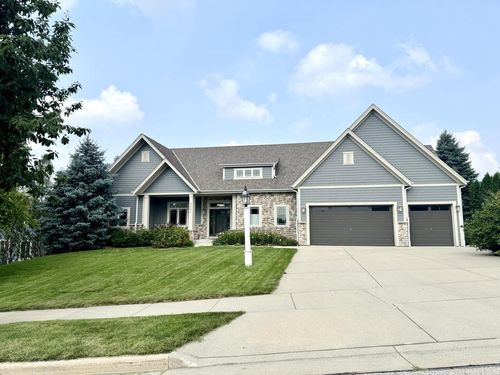 2802 Huron Lane, Waukesha, WI, 53189 | Card Image