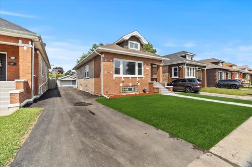 1706 S 9th Ave, Maywood, IL, 60153-1955 | Card Image