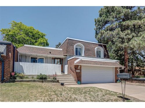 7202 W Cedar Cir, Lakewood, CO, 80226-2018 | Card Image