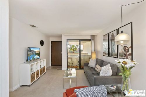 unit-a207-2810 N Arcadia Ct, Palm Springs, CA, 92262-8605 | Card Image