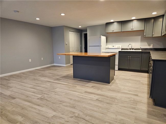101 Main St, House other with 1 bedrooms, 1 bathrooms and 2 parking in Petrolia PA | Image 5