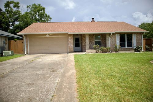 8523 Elmhaven Rd, La Porte, TX, 77571-3636 | Card Image