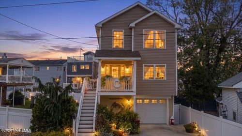 25 Cedar St, Highlands, NJ, 07732-1511 | Card Image