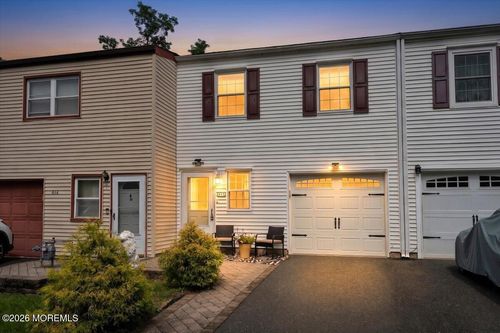 613 Randall Way, Aberdeen, NJ, 07747-1961 | Card Image