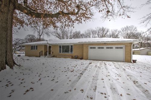 360 N Main St, Niantic, IL, 62551-4238 | Card Image