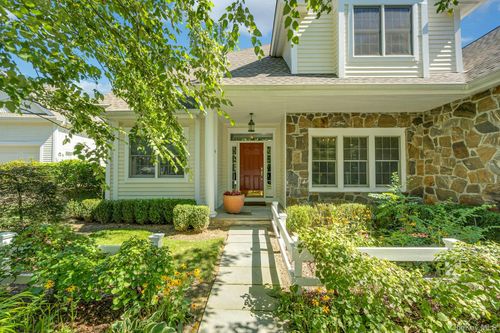 4 Birdsall Farm Dr, North Castle, NY, 10504-1352 | Card Image