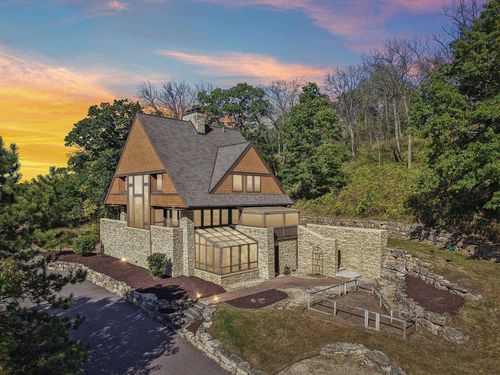 5210 County Road C, Spring Green, WI, 53588-8915 | Card Image