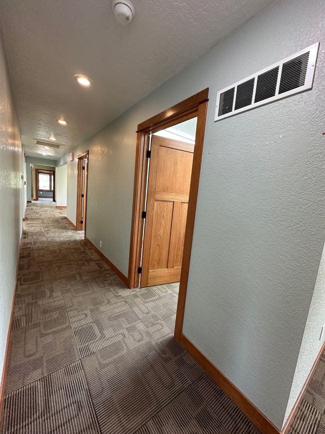 820 W Summit St, Home with 0 bedrooms, 0 bathrooms and null parking in Winterset IA | Image 7