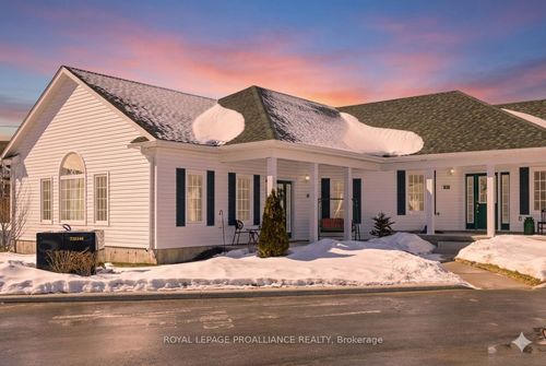 202-300 Croft St, Port Hope, ON, L1A0E1 | Card Image