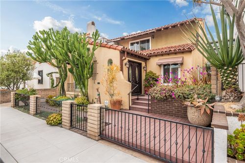 135 Siena Dr, Long Beach, CA, 90803-3923 | Card Image