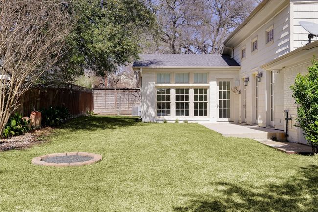 1904 Meadowbrook Dr, House other with 4 bedrooms, 4 bathrooms and 4 parking in Austin TX | Image 36