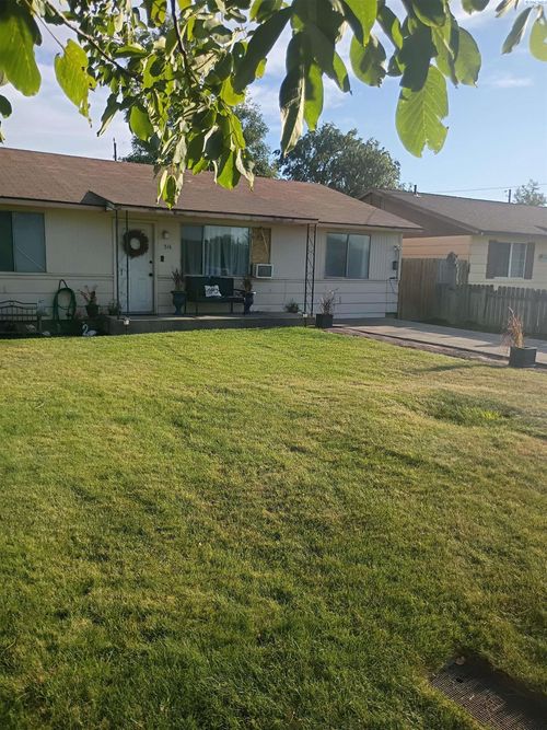 514 t Cedar St, Mabton, WA, 98935-0018 | Card Image