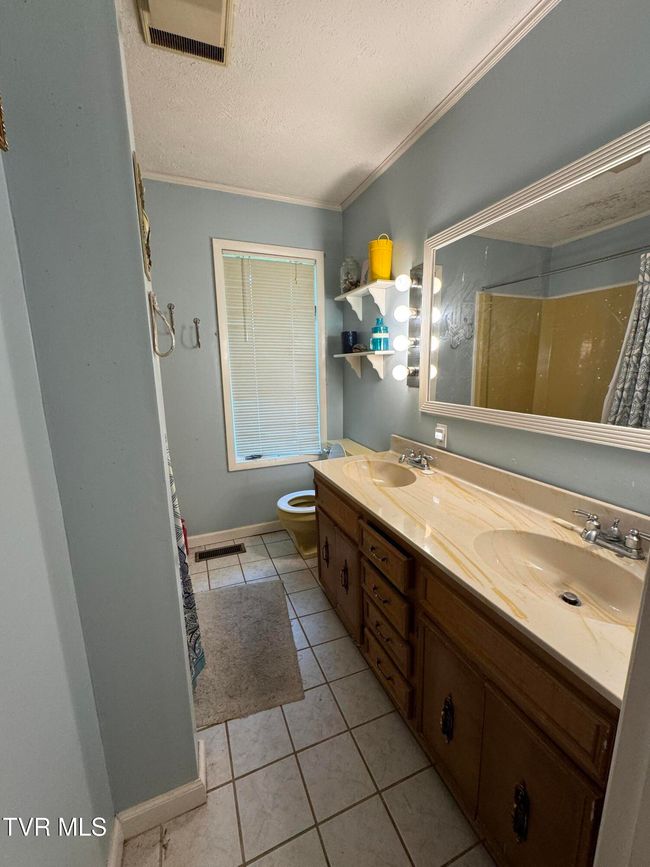 649 Sugar Run Rd, House other with 4 bedrooms, 3 bathrooms and null parking in Jonesville VA | Image 14