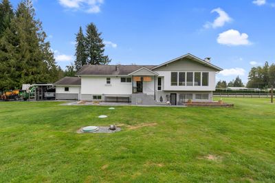 12107 252 St, House other with 4 bedrooms, 2 bathrooms and 8 parking in Maple Ridge BC | Image 2