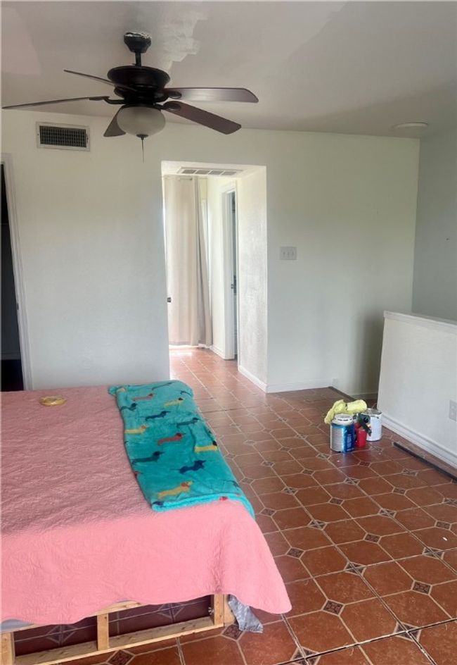 APT-404 - 4141 Whiteley Dr, Townhouse with 1 bedrooms, 2 bathrooms and 1 parking in Corpus Christi TX | Image 18