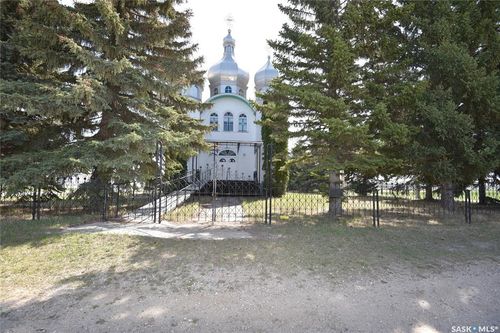 620 10th Ave W, Nipawin, SK, S0E | Card Image
