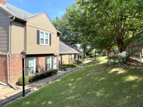 6960 Country Rd, Germantown, TN, 38138-1512 | Card Image