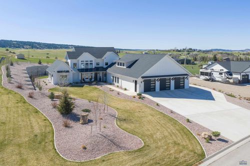 2605 Top Shelf Ave, Spearfish, SD, 57783-3332 | Card Image