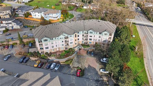 204-799 Blackberry Rd, Victoria, BC, V8X5J3 | Card Image