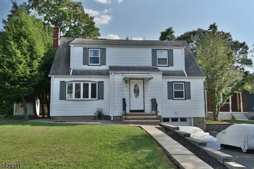 2-176 Harding Pl, Maywood, NJ, 07607-1706 | Card Image