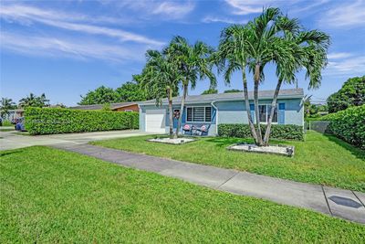 2280 Sw 42nd Ter, House other with 2 bedrooms, 1 bathrooms and null parking in Fort Lauderdale FL | Image 2