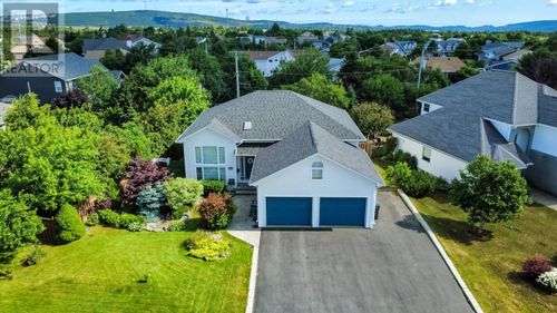 32 Trafalgar Dr, Mount Pearl, NL, A1N4N2 | Card Image