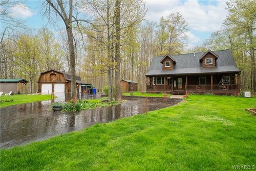 75 Three Rod Rd, Alden, NY, 14004-9429 | Card Image