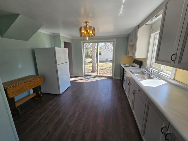821 7 Th St Sw, House other with 2 bedrooms, 2 bathrooms and null parking in Pipestone MN | Image 9