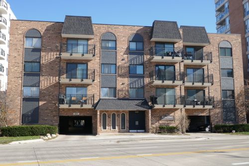apt-2m-603 River Rd, Des Plaines, IL, 60016-4748 | Card Image