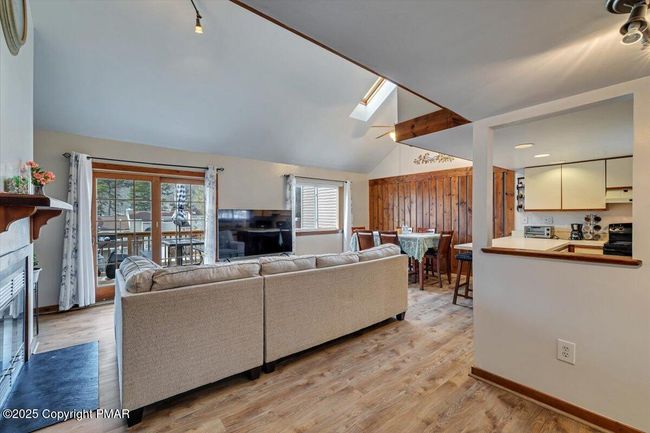 Main Floor view | Image 8