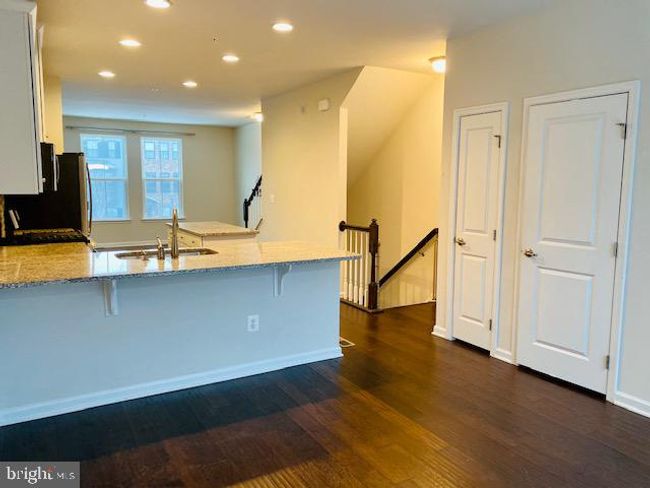 22370 Lucas Ter, Townhouse with 3 bedrooms, 4 bathrooms and null parking in ASHBURN VA | Image 6