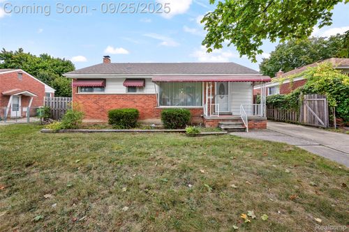 120 Lathers St, Garden City, MI, 48135-3115 | Card Image