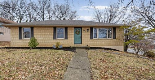 802 W Jones St, Independence, MO, 64050-1612 | Card Image