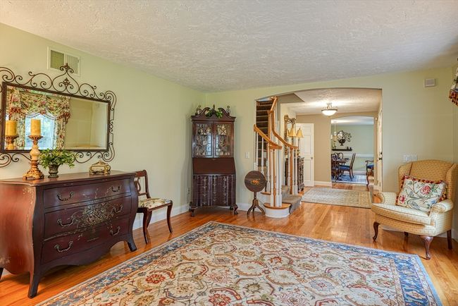 391 Concord Rd, House other with 4 bedrooms, 4 bathrooms and 6 parking in Marlborough MA | Image 17