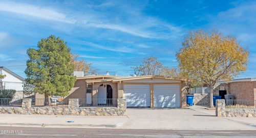 10032 Foothills Dr, El Paso, TX, 79924-3713 | Card Image
