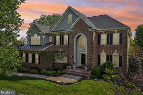19396 Emerald Park Dr, LEESBURG, VA, 20175-9011 | Card Image