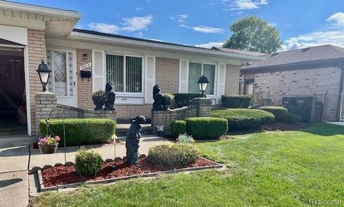 13612 Canterbury Dr, Sterling Heights, MI, 48312-3310 | Card Image