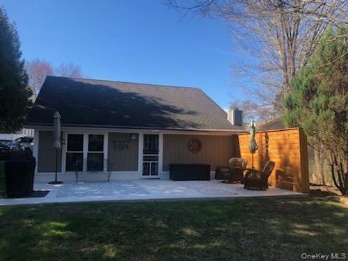 24 Baldwin Ln, Mahopac, NY, 10541-3602 | Card Image