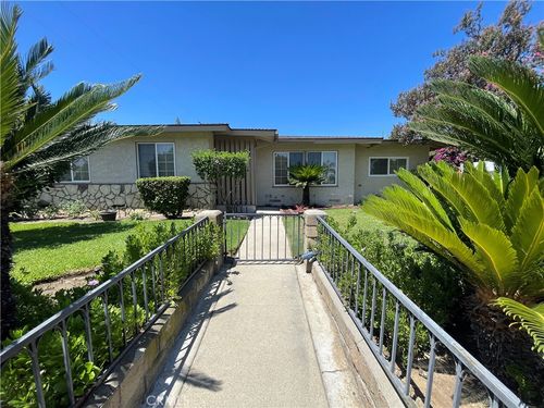 10034 Rose Ave, Montclair, CA, 91763-3324 | Card Image