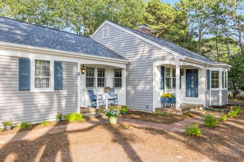 6 Billingsgate Rd, South Yarmouth, MA, 02664-1975 | Card Image