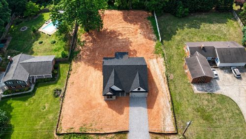 333 Peach Valley Drive, Spartanburg, SC, 29303 | Card Image