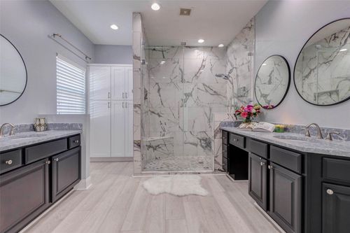 28 Versante Ct, Houston, TX, 77070-6040 | Card Image