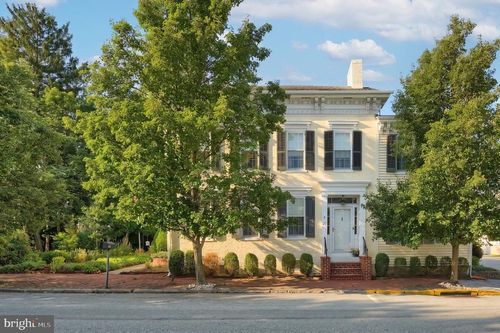 27 N Baltimore St, DILLSBURG, PA, 17019-1211 | Card Image