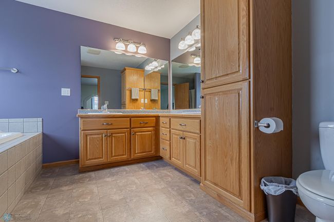 985 32nd St S, Moorhead, MN 56560-15.jpg | Image 18